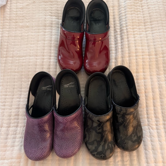 Dansko Clogs - Picture 1 of 3